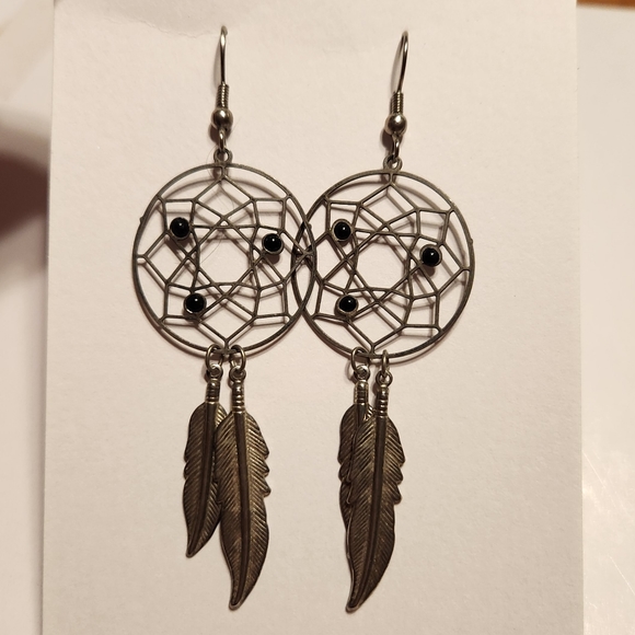 Dreamcatcher Earrings - Picture 3 of 4